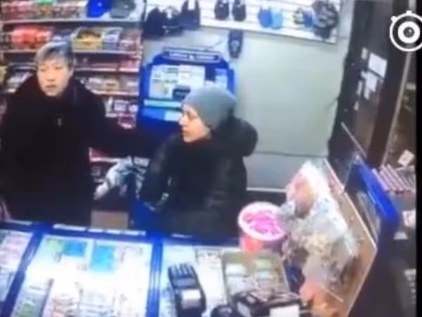 成龍女兒失蹤數月「帶女友跑去當遊民」！她上超市求收留：「我被逼迫流落街頭…」