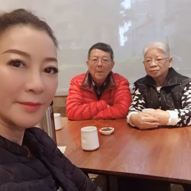 楊繡惠「與爸媽同住40年」只為親自照料兩老生活 成名後「謹記父親叮嚀」演藝圈做人不忘本