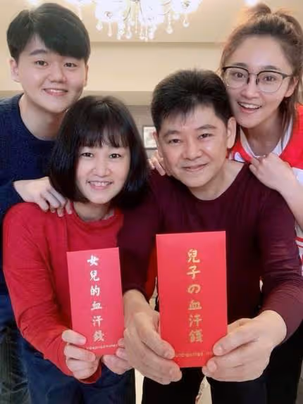 不忘初心！29歲張文綺走紅後「買2000萬豪宅開BMW」卻言「回到家我就是鹽酥雞員工」：人不能忘本