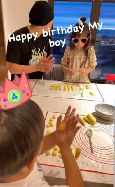 周杰倫女兒正臉罕見曝光 ，一頭棕色長髮超濃密，鼻子立體像外國人，網友：嘴巴超像爸爸