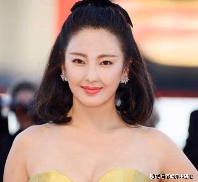 張雨綺真人到底長啥樣？看到路人鏡頭下的她，網友：這誰敢娶啊！