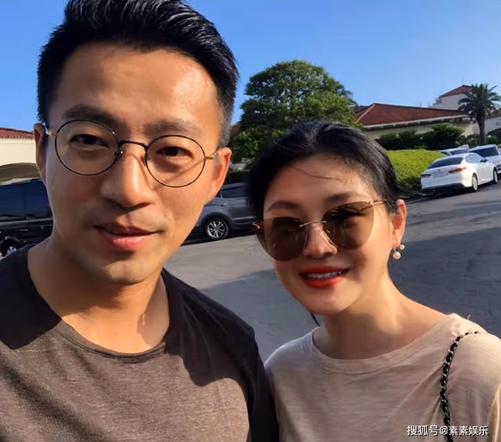 汪小菲對大S舊情難忘?房內仍舊擺放婚紗照,是不捨得扔掉嗎?