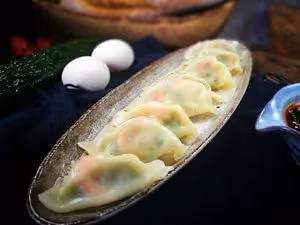 黃瓜雞蛋蝦仁水餃