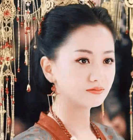 楊蓉：我的孟婆妝美，李沁：我的孟婆裝也美，看到趙麗穎：比原版孟婆還要美