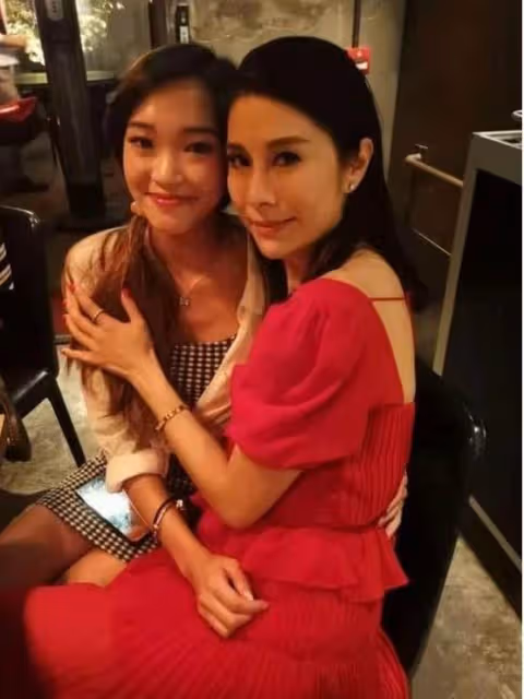 當年在《古惑仔》中的美人，被烏鴉所欺，今40多歲韻味十足！