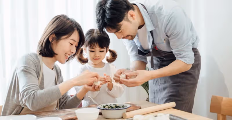 婆婆癱瘓在床，丈夫要求妻子伺候被拒：別忘了各管各媽的規定
