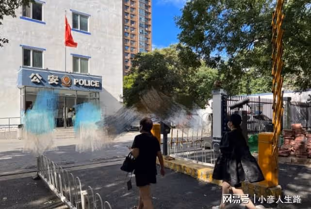 戚薇報警維權後,鑑定機構刪除鑑定戚薇賣假貨動態,另發聲明回應