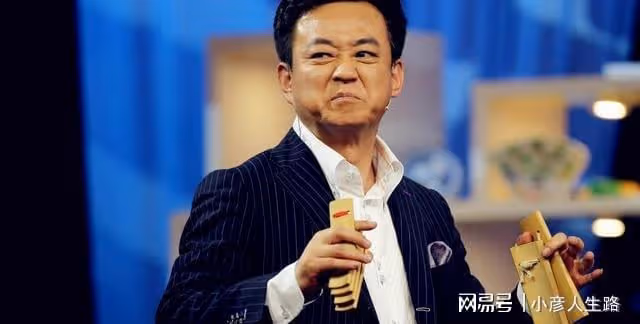 兩位編劇向朱軍道歉,一位是犀利的汪海林,一位是跟風的李亞玲