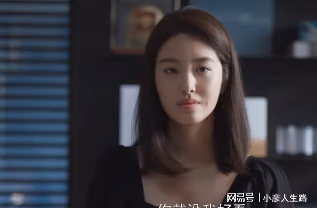 袁泉贏了江疏影,《玫瑰之戰》為什麼比《歡樂頌3》高出0.4分?