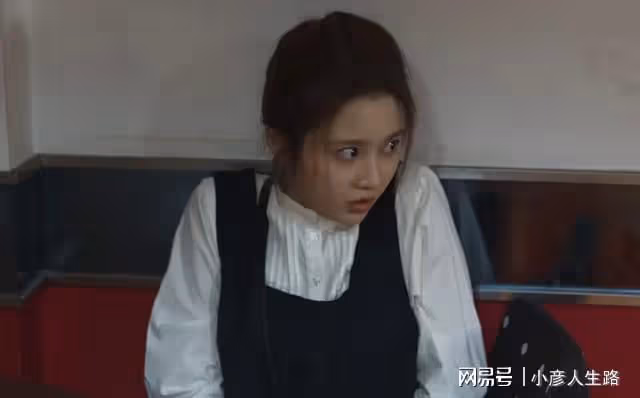 袁泉贏了江疏影,《玫瑰之戰》為什麼比《歡樂頌3》高出0.4分?