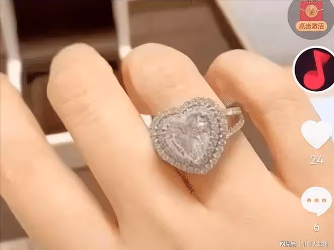 陳萌曬婚紗照,朱小偉減肥受肯定,大衣哥送120萬超跑做獎勵