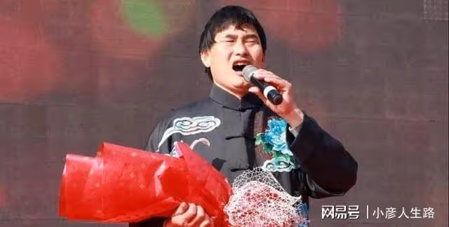 大衣哥再述成名後困擾:親戚登門借錢至今不還