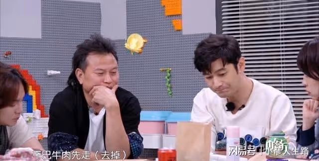 送走林述巍,迎來詹大廚,黃曉明再引爭議,為何總跟素人過不去?
