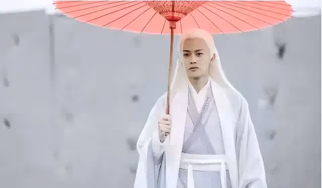 同樣是白髮美男，把王鶴棣成毅任嘉倫楊洋放一起，個個一眼萬年