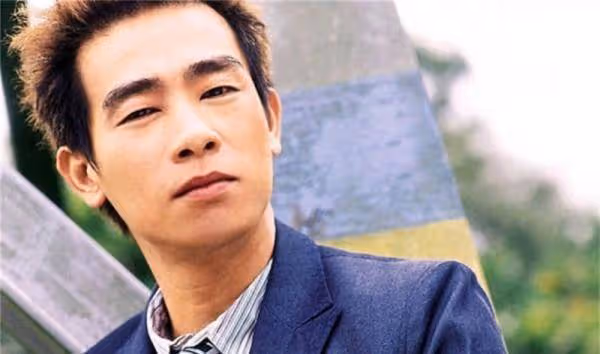 陳小春收到劉濤送的勝蒜，預祝小春哥披荊斬棘，粉絲笑噴