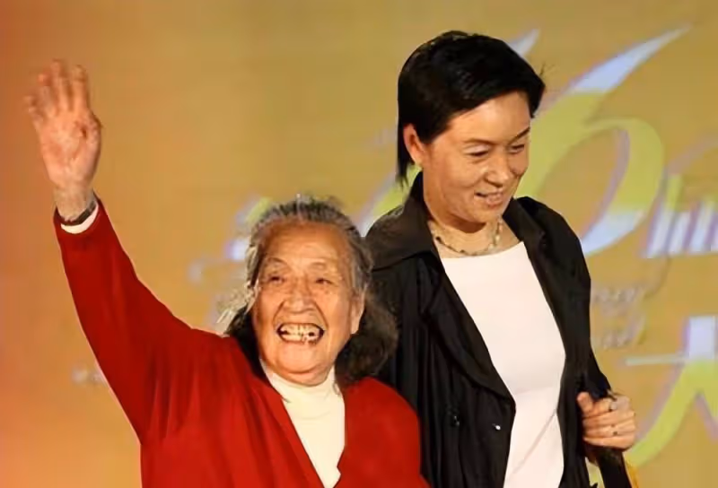 《外國小孩中國爸》20年:主角消失,配角變電影,差距太大了