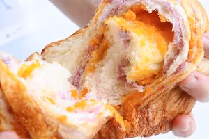 芋泥鹹蛋黃吐司｜料多超滿足｜神仙搭配