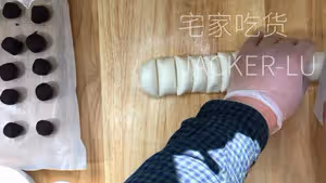 空心豆沙麻團，超簡單一次成功，香甜酥脆，好吃  到停不下來。