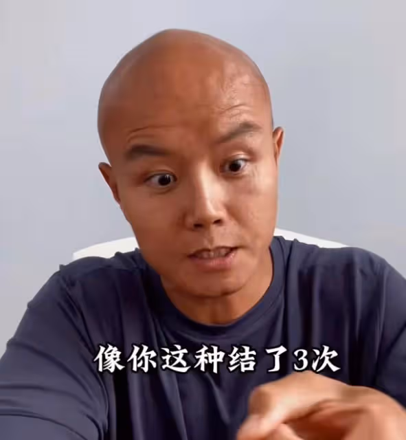 主持人樂嘉近況曝光，現身美國自曝相親經歷，稱被對方嫌棄