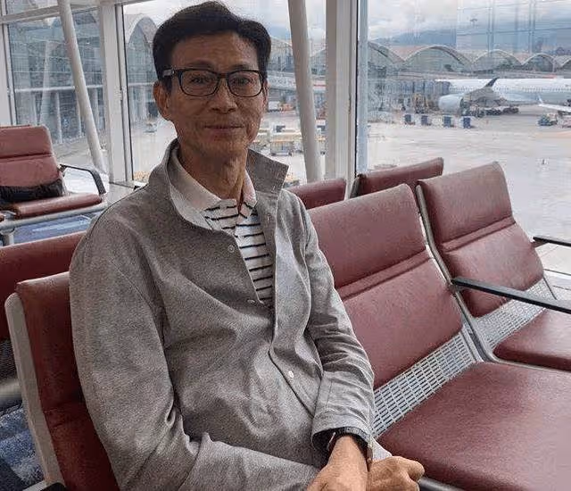 鄭少秋助陣女兒演唱會,別人七十多都成老爺爺了,他還這麼帥氣!