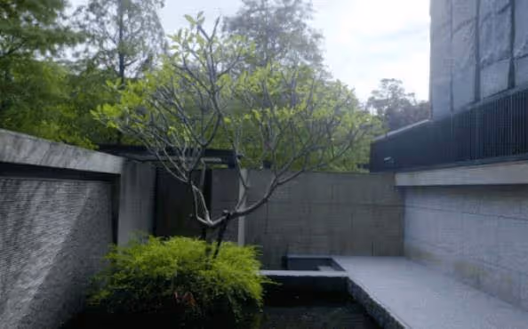蕭敬騰台北8層豪宅曝光!裝修奢華大氣上檔次,超大落地窗眺望景色一覽無余,手辦名鞋堆滿墻「家中堪比商場」