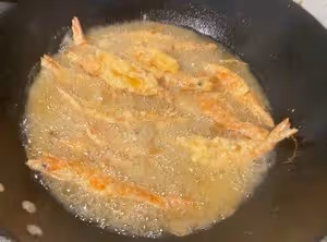外焦里嫩的「椒鹽蝦」