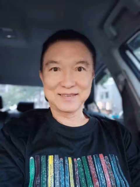 高學歷出道資深男星,演活包青天師爺醉心演戲不在乎錢,75歲未婚獨居氣質依舊文質彬彬