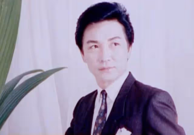 高學歷出道資深男星,演活包青天師爺醉心演戲不在乎錢,75歲未婚獨居氣質依舊文質彬彬