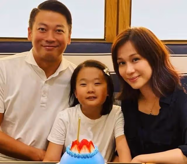 知名港星為10歲女兒慶生!小傢伙被指未繼承媽媽高顏值,皮膚黝黑