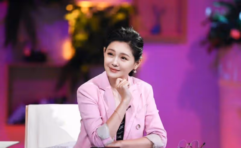 大S年輕時有多美?26歲未P照片曝光,水嫩靈動好出眾,網友:美貌至今難超越