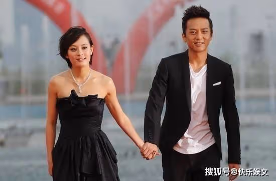 40歲知名影后穿老人裝出遊 身材消瘦縮水