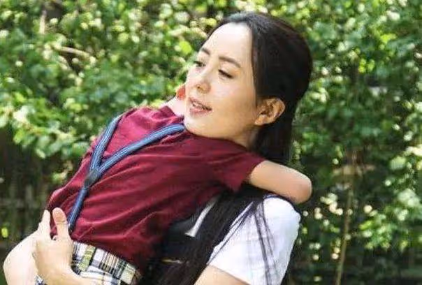 女星拍戲途中意外懷孕 孩子上學了還不知爹是誰