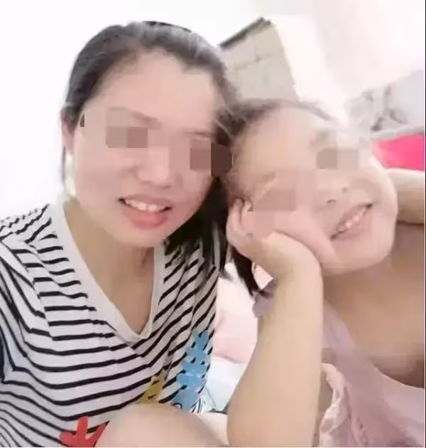 35歲女老師帶女兒「結束寶貴生命」!「背後原因」媽媽們感同落淚:職場超人母親,早已遍體麟傷