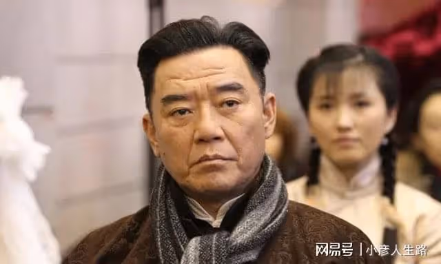 李立群回應兒子發言問題,稱被人冒充故意抹黑,自己立場始終不變