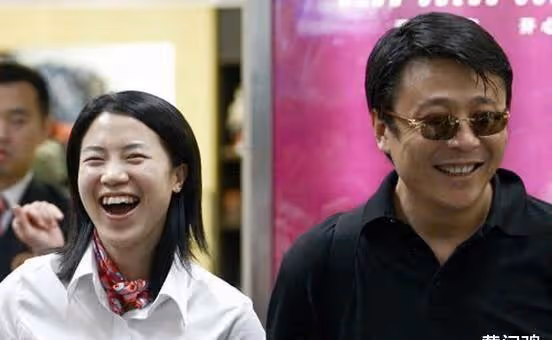 王楠經歷病症，感恩富豪老公不離不棄，如今一家四口生活幸福