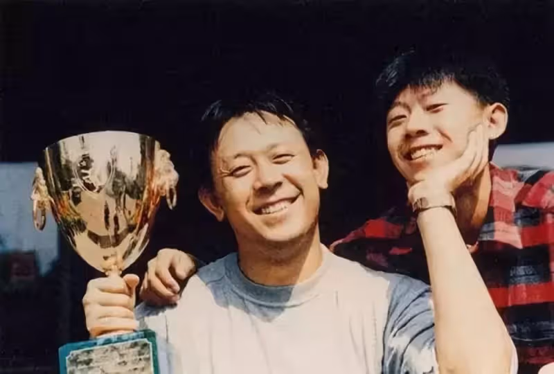 18歲就拿了3個影帝!和妻子從校園到婚姻21年 和高圓圓談過戀愛「如今擁有11個孩子」