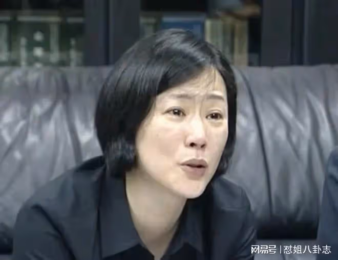 童年女神「退圈20年」又復出!患癌全家不管不顧 母女反目「寫書曝秘辛」:直面原生家庭的疼
