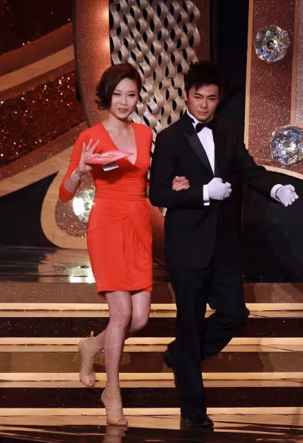 最清醒港姐!插足富商家庭24年「卻獲全家認可」與原配親如姐妹 不爭家產也能成「億萬富婆」