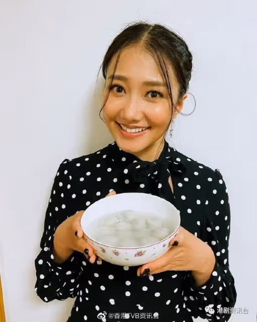 TVB小花壓力爆煲患上暴食症!失控暴食令體重狂增近30磅