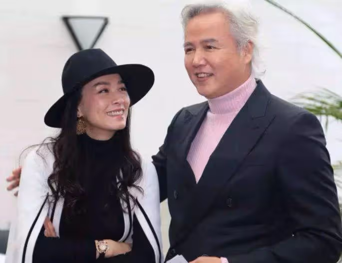 最帥瓊瑤小生林瑞陽,前妻生活慘澹,他卻與嬌妻身價百億 網友:做人要對的起良心