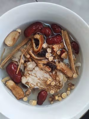 去茶樓必點的點心~藥膳雞爪