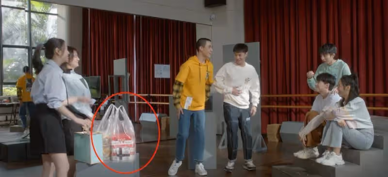 植入時,誰《二十不惑2》肆無忌憚?大標識迫不及待的給觀眾打臉