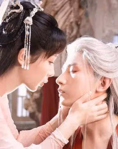 沉翔似笑非笑:顏丹該有多愛應遠?把心給他,為他墮落輪迴,太殘忍