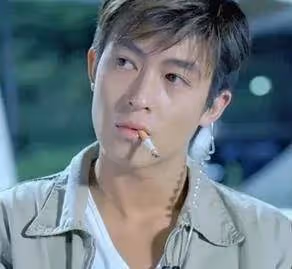7位一眼萬年的男演員,個個帥到窒息,有人靠一個角色吃一輩子