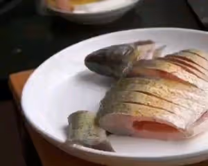 孔雀開屏清蒸魚