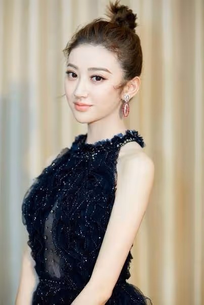 娛樂圈中那些長得美無緋聞女明星 個個美艷動人