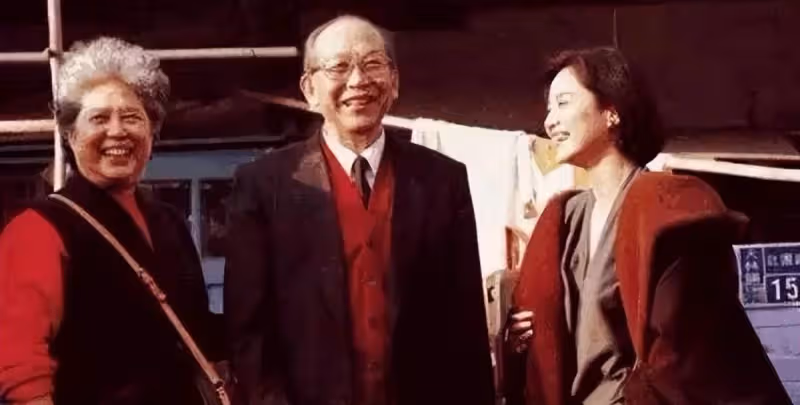 與農村親姐相認,對方一貧如洗,林青霞身家上億卻不幫襯,背後原因曝光,全網暴贊:她真的不簡單