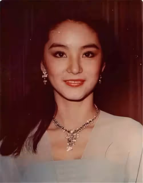 與農村親姐相認，對方一貧如洗，林青霞身家上億卻不幫襯，背後原因曝光，全網暴贊：她真的不簡單