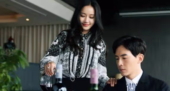 曾經被張國立看好的她，還是朱亞文的女神，最終成功嫁入豪門