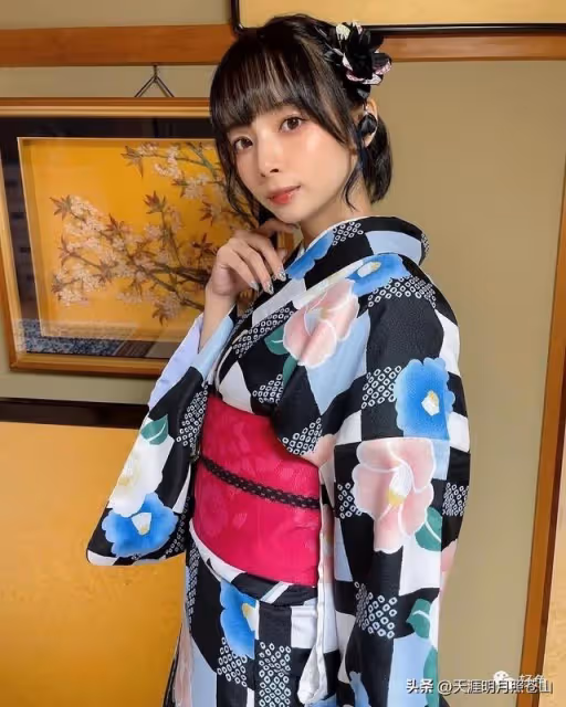 她有著深藏不露的傲人好身材